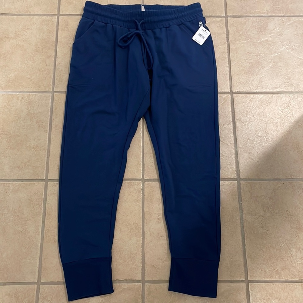 Fp movement navy joggers sz large NBW NWT